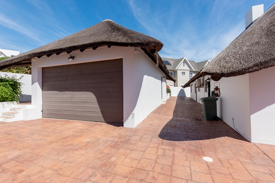 5 Bedroom Property for Sale in Myburgh Park Western Cape